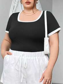 SHEIN Essnce Women Plus Size Summer Slim Fit Round Neck Short Sleeve T-Shirt With Hemmed Edges