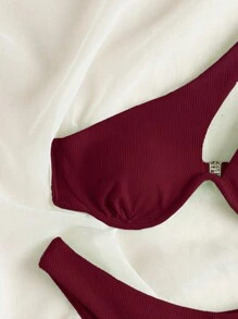 Bonvoyette 2026春夏新款可调节肩带钢圈加厚后背钩扣纯色高腰下装紫色红色女士比基尼两件套