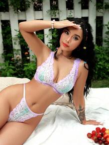 Gradient Lace Wireless Bra And Thong Set Lingerie