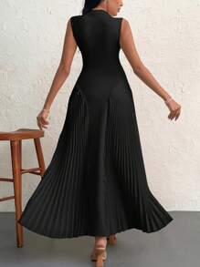 Firerie Elegante vestido acampanado y plisado de corte ajustado para mujer