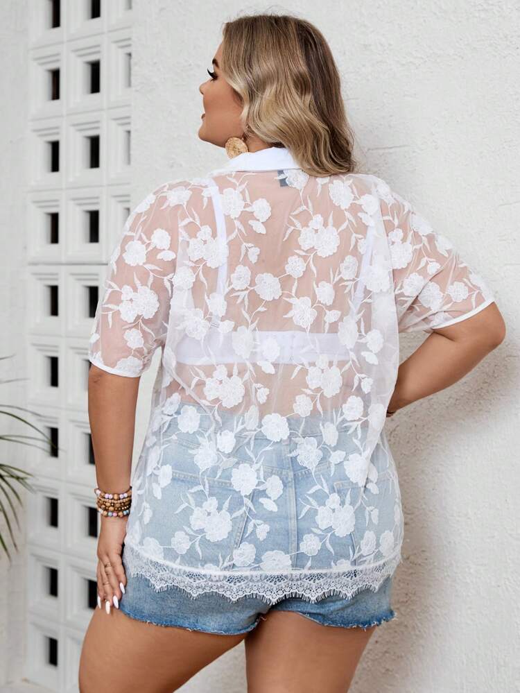 Plus Size Women's Fashionable Sheer Printed Shirt With Lace Trimmed Collar