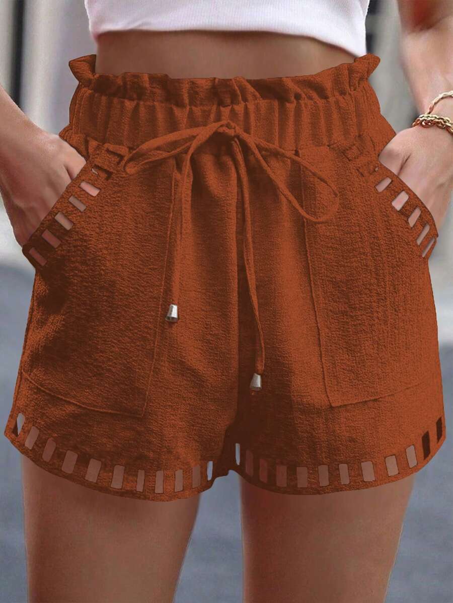 SHEIN LUNE Shorts in Große Größen mit Papiertaschenbund, einfarbig mit Lochmuster, für lässig und Urlaub