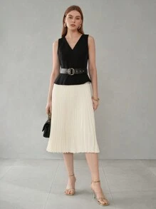 MOTF PREMIUM 雙色V領褶邊連衣裙 - 黑與白 - 查看 5