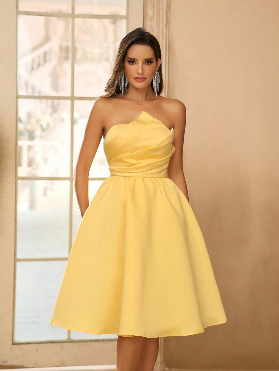 SHEIN Belle 优雅、简约、迷人、精致风格的女士黄色缎面礼服,带胸垫以防止走光,层叠褶饰,高腰,A 字形伞状下摆,中长款,适合婚礼、派对、舞会、毕业典礼、返校节学校、音乐节和其他场合半正式婚礼宾客礼服,生日派对礼服 - 黃色 - 查看 1