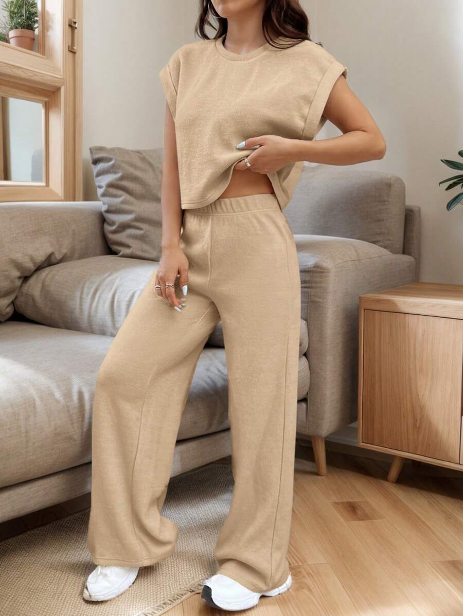 SHEIN EZwear 卡其色針織女式夏季蝙蝠短袖T恤和褲子休閒寬鬆套裝 - 卡其色 - 查看 1