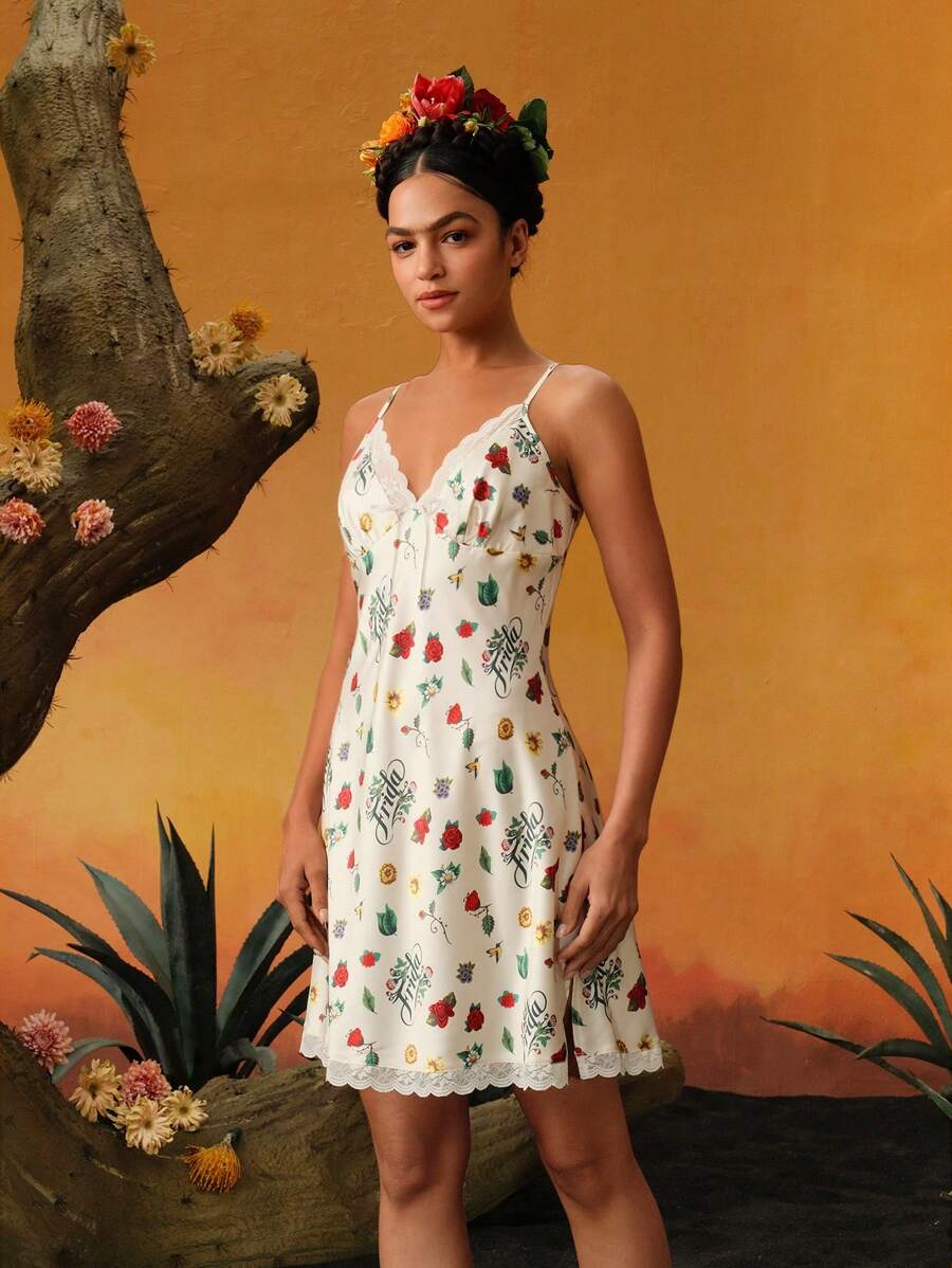 Frida Kahlo X SHEIN Ladies Letter And Floral Printed Contrast Lace Slip Nightdress For Summer