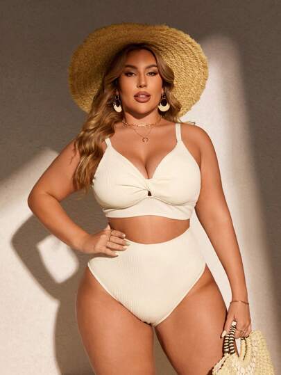 SHEIN Swim Curve Conjunto de bikini liso de talla grande para verano con sostén torcido y braguitas, adecuado para playa o piscina