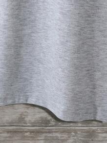 SHEIN Camiseta informal de manga corta con impresión de corazón y letras para niño joven con cuello redondo, atuendos a juego para papá y para mí (las 2 piezas se venden por separado) - Gris - Ver 4