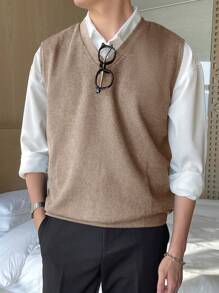 DAZY Men's Solid Color Simple Style Sleeveless Knitted Vest For Daily Wear Summer - Khaki - View 2
