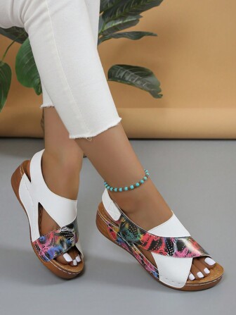 Sandalias de cuña con puntera abierta y contraste de colores por costuras para mujer, plataforma cómoda y casual (hechas de poliuretano con pequeños orificios), color aleatorio del corte del zapato