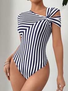 SHEIN Essnce Gestreiftes, asymmetrisches Schulter-Design, off-shoulder, gedrehter Strick-Bodysuit mit hoher Elastizität für lässig und Urlaub