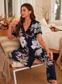 Serenescape Women's Fashionable Elegant & Romantic Floral Lace Pajama Set Holiday Season - Multicolor - View 1