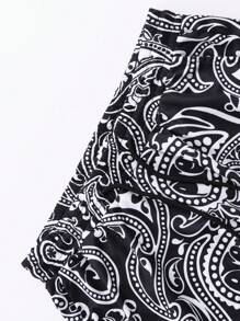 ROMWE MEN 男士2入組人像印花背心和短褲套裝，非常適用於春夏日常穿著 - 黑色 - 查看 4