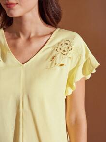 MOTF PREMIUM V-NECK EMBROIDERY LASER CUT FLARE SLEEVE BLOUSE - Yellow - View 3