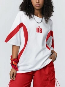 Coolane Camiseta suelta con estampado numérico de parches de color de contraste casual