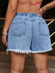 SHEIN EZwear Plus Size Women Fashionable Distressed Frayed Denim Shorts - Light Wash - View 6