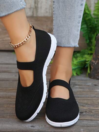 秋冬新款春季女士休闲透气软底运动休闲鞋，棕色和黑色，女士运动鞋