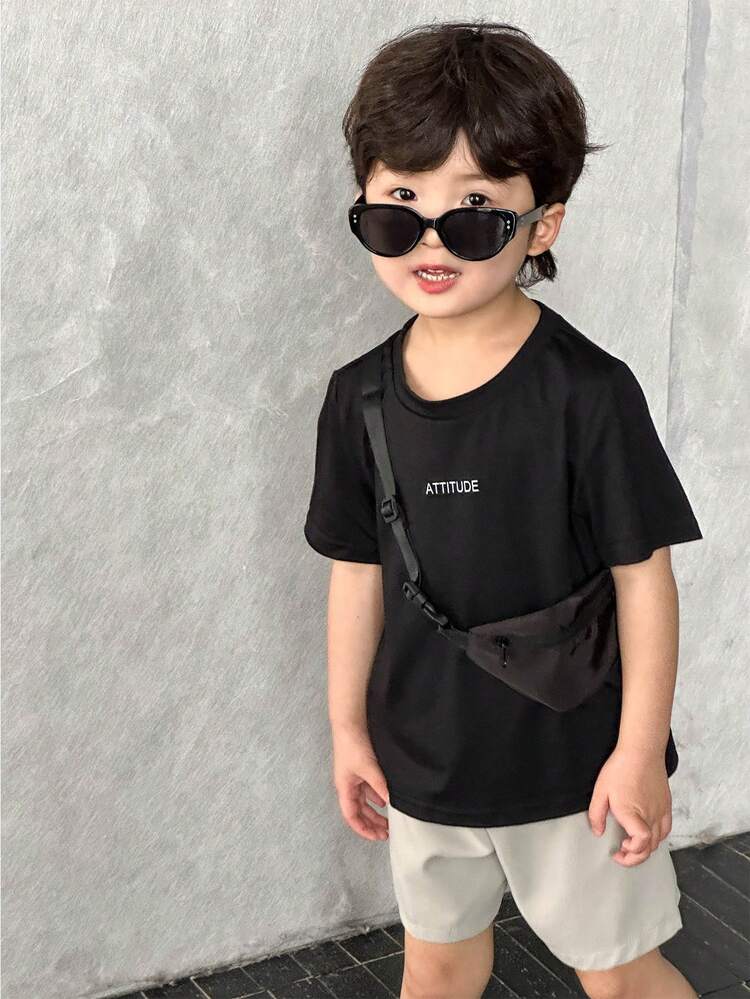 Young Boy Letter Graphic Tee & Flap Pocket Shorts & Accessory Bag