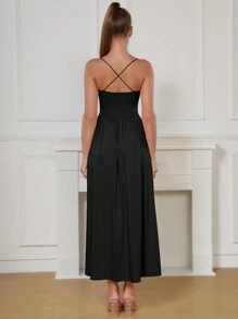 背面交叉圆领褶皱中长连衣裙，搭配黑色褶皱裙摆 - 黑色 - 查看 2