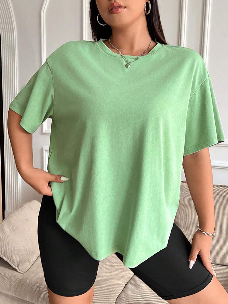 Women's Plus Size Basic Loose Green T-Shirt With Distressed Design