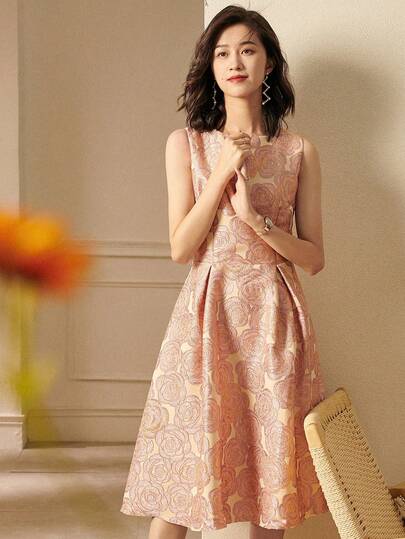 Heavy Industry Elegant Sleeveless Jacquard Cocktail Dress