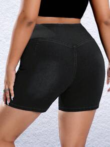 SHEIN EZwear Plus Size Women's Asymmetrical Waist Casual Denim Shorts