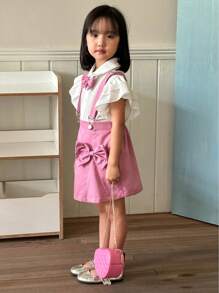 SHEIN Nuevo conjunto de camisa blanca de estilo universitario simple de verano y falda con tirantes para niña joven - Rosa - Ver 5