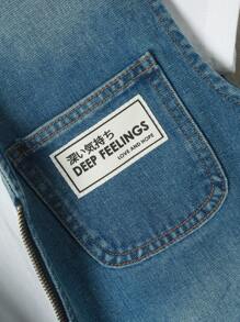 青少年男孩街頭潮流酷炫深藍色破舊牛仔背心，具拉鍊開口與彈性腰短褲套裝，寬鬆舒適