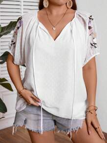 SHEIN LUNE Plus Size Women's Solid Color Simple Flower Embroidery Daily Shirt - White - View 5