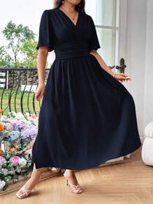 SHEIN LUNE 大码夏季优雅纯色 V 领连衣裙长款女装 - 藏蓝色 - 查看 5