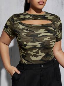 SHEIN Essnce Women Plus Size Camo Short Sleeve T-Shirt, Round Neck With Hollow Out, Casual And Fashionable, For Summer - Army Green - View 5