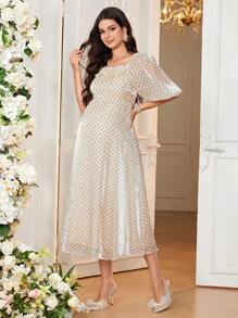 SHEIN Đầm bà bầu cổ vuông thanh lịch & trẻ trung dài tay ôm sát bà bầu cho ngày lễ - Màu be - Xem 3