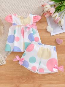 SHEIN 寶寶女孩荷葉邊蝴蝶結圓點印花上衣和短褲套裝 - 彩色 - 查看 1
