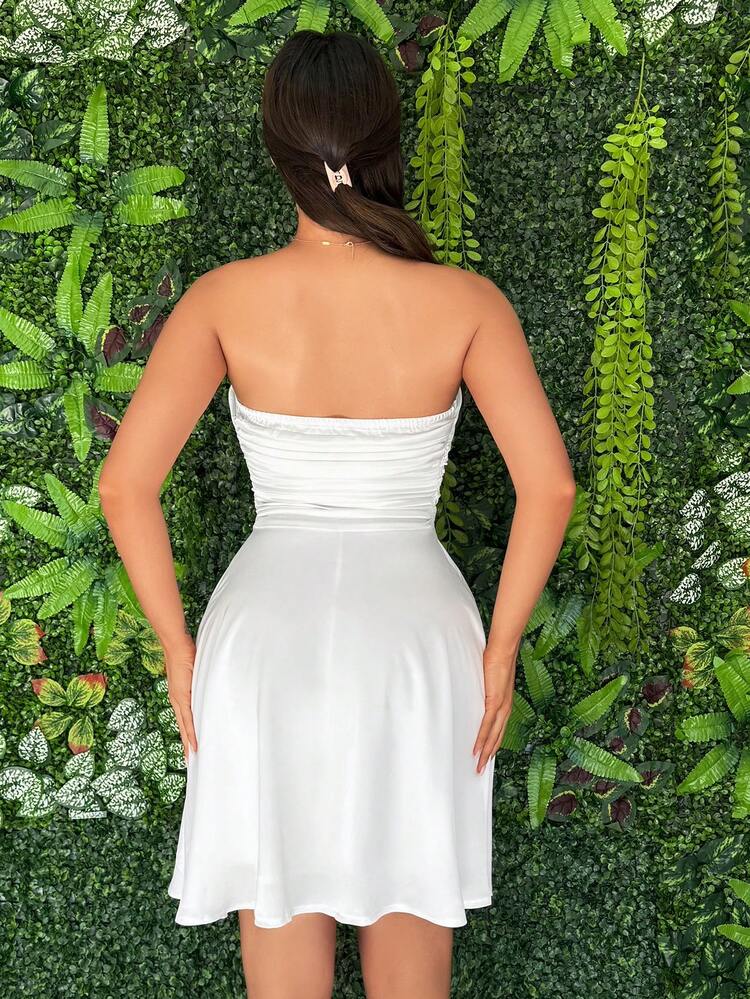 Women's Strapless Twist Knot Cut-Out White Vacation Sexy Dress