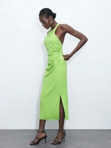 Maija Robe mi-longue d'été pour femmes avec détail de chaîne décoré, volant sur le côté et encolure montante, couleur verte