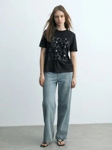 Maija 2025春夏初秋独立日七月主题T恤，适合休闲、优雅、校园、派对等场合，女款花卉拼接亮片短袖黑色T恤 - 白色 - 查看 2