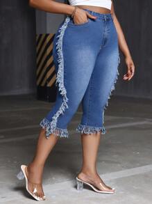 SHEIN SXY Plus Size Stretchy Denim Sexy Raw Hem Design Capri Pants - Blue - View 4