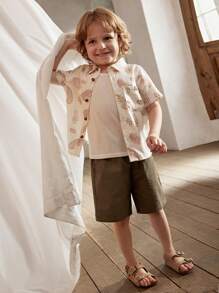Cozy Pixies Young Boy Daily Comfortable Casual Set, Leaf Pattern Lapel Short Sleeve Shirt And Solid Color Shorts