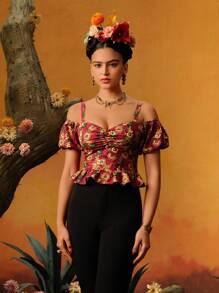 Frida Kahlo X SHEIN Blusa de peplum para mujer con hombros descubiertos, busto fruncido y estampado en toda la tela - Burdeos - Ver 3