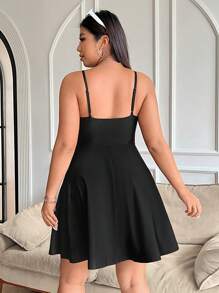 SHEIN EZwear Đầm Cami đen cỡ lớn dành cho nữ cho mùa hè, mùa thu, đi học, đi học, hoạt động ngoài trời/trong nhà, Yoga, giải trí, mặc hàng ngày, có chức năng làm mát, thân thiện với làn da, không dính, vải mịn, có thể tháo rời Miếng đệm ngực, thiết kế chữ A (Miếng đệm không thể tháo rời) - màu đen - Xem 3