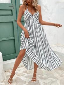 SHEIN Frenchy Vestido de verano de estilo nacional blanco con estampado de rayas para concierto campestre. Vestido largo con cuello halter, tirantes frontales y escote en V profundo. Vestido casual de vacaciones con bloque de color y rayas, con espalda descubierta y bajo con vuelo