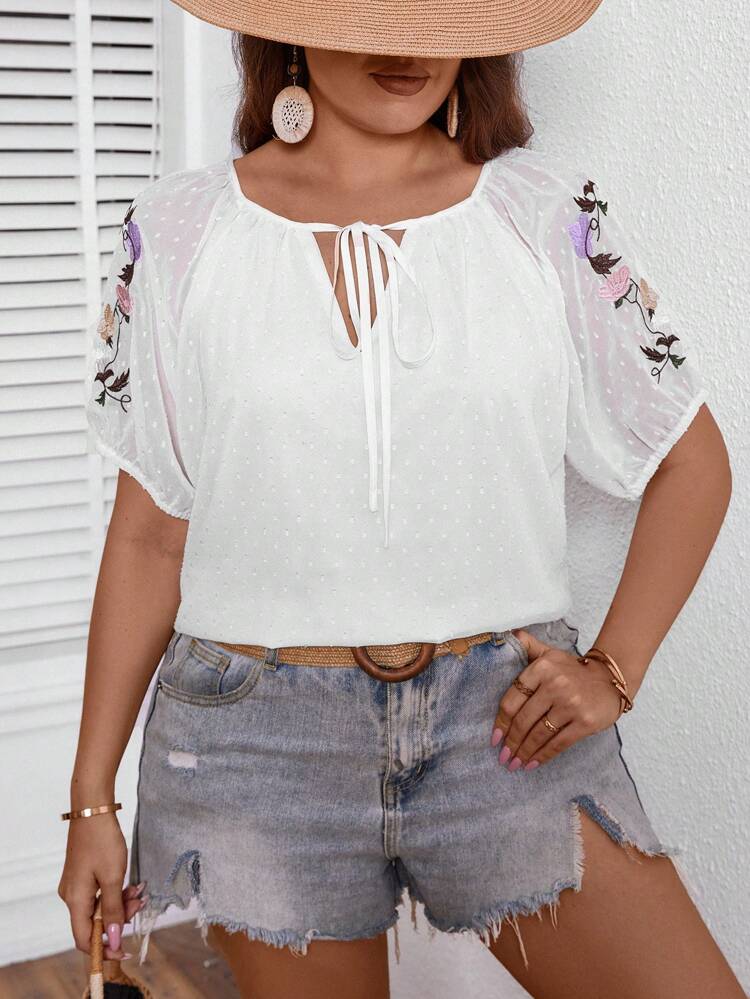 Plus Size Women's Solid Color Simple Flower Embroidery Daily Shirt