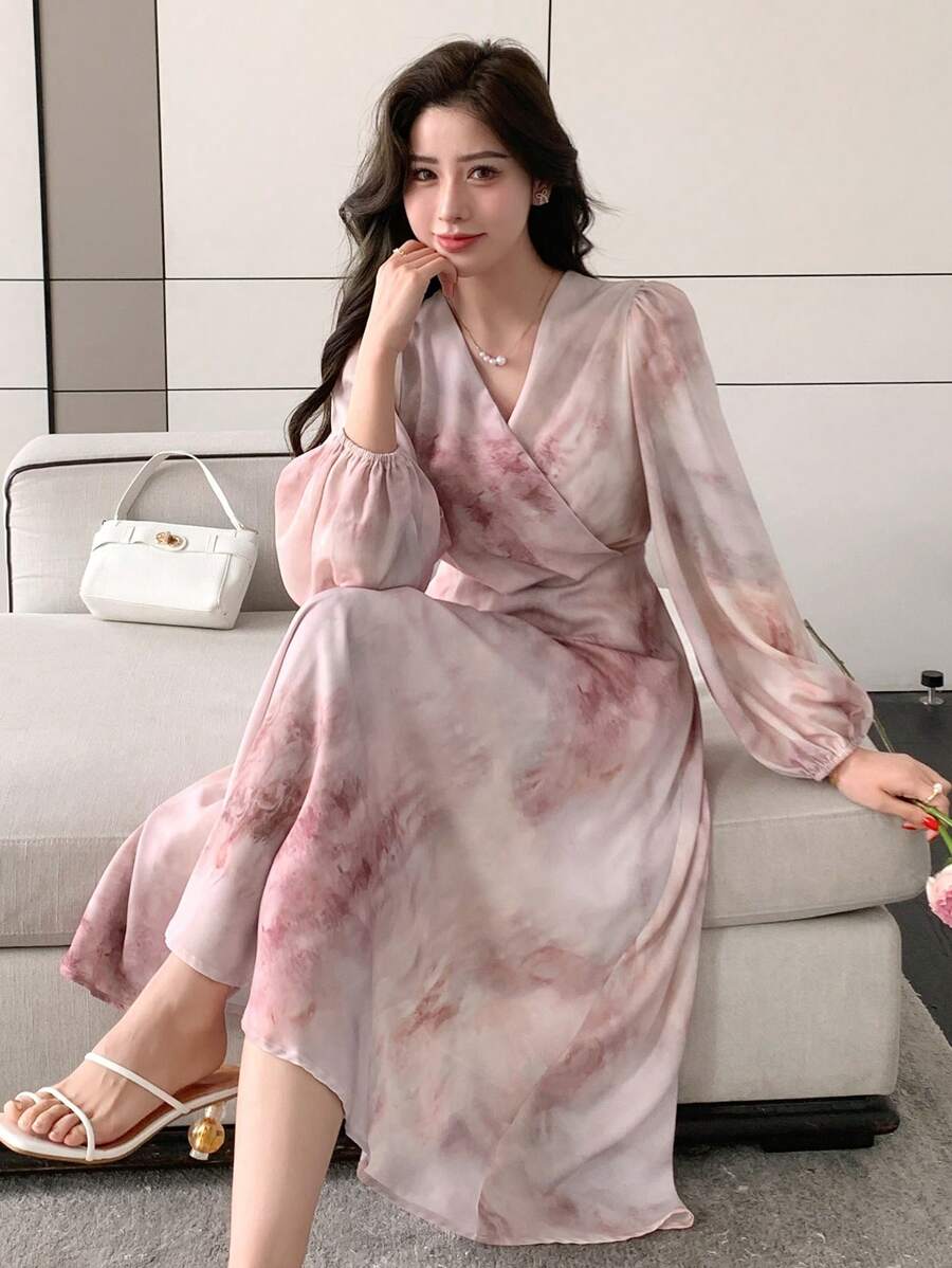 DAZY 女士长袖花卉印花连衣裙，设计独特，休闲女装，秋季连衣裙