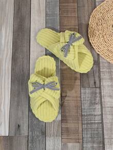 Nuevas zapatillas para mujer de color verde, de estilo simple, elegante y cómodas. De punta abierta, con un botón y lazo. Ideal para uso casual y en el hogar. - Verde - Ver 6