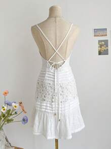Soleia Robe chemisier blanche pour femme, sans manches à plis plats en dentelle croisée dans le dos et en V, parfaite pour la saison des mariages - Blanc - Voir 1