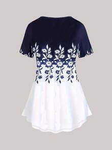 Plus Size Casual Color Block Flower Print Short Sleeve T-Shirt And Printed Shorts Set - Navy Blue - View 2