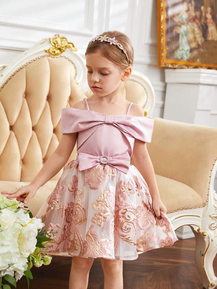 Young Girl Off-Shoulder Printed Crop Top & Jacquard Skirt Set