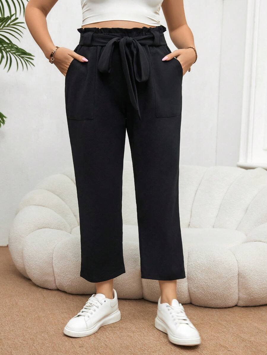 SHEIN Essnce Pantalones negros de lápiz con cinturón de lazo de talla grande para mujer, de moda y cómodos para ocasiones casuales y en el hogar - Negro - Ver 1
