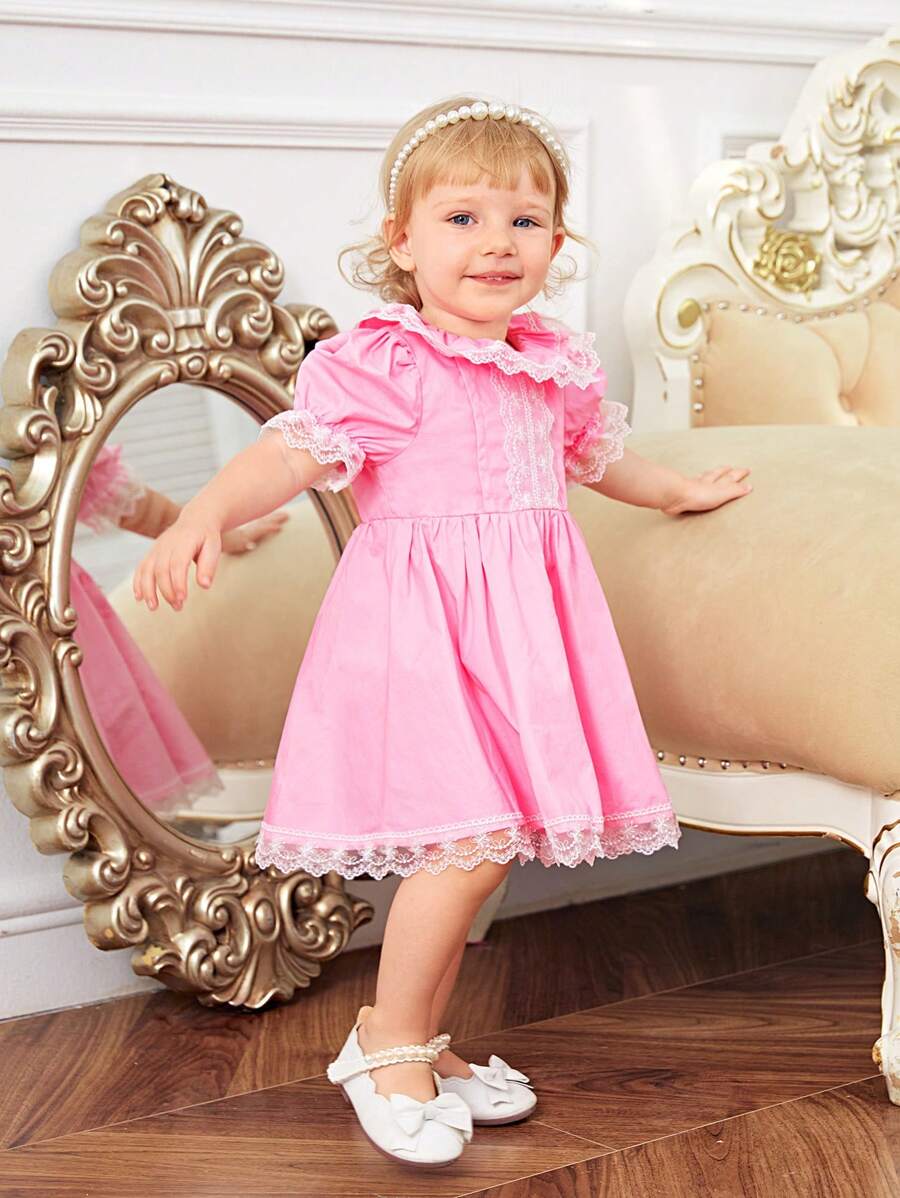 SHEIN Em bé Cô gái Dễ thương Và vui tươi Màu hồng Ren Vá lại Ruffle Ngắn tay Đầm - Hồng - Xem 1