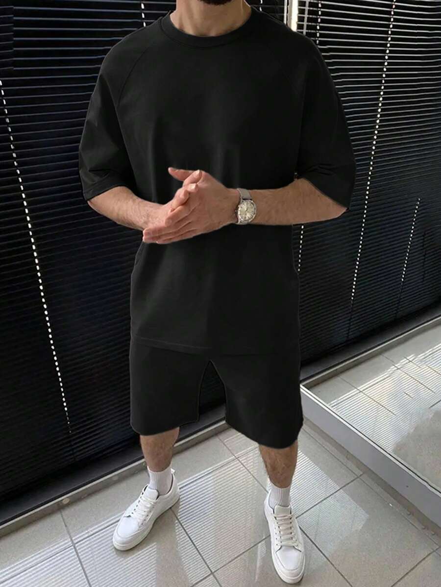 Manfinity Homme Conjunto de hombre de manga corta y pantalón corto unicolor y diseño simple - Negro - Ver 1